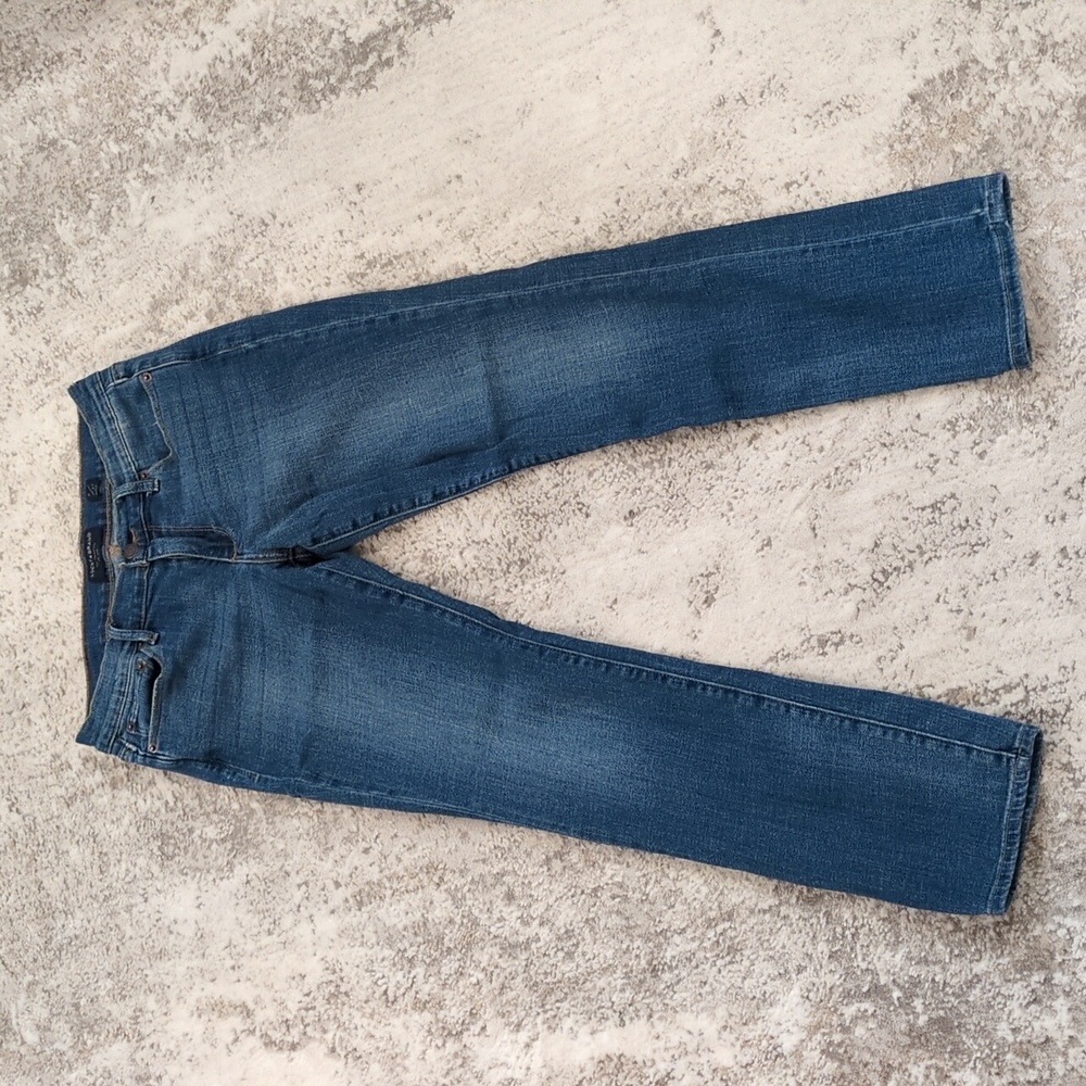 Women's LUCKY Sweet Mid-Rise Straight Jean, 4/27R Classic Denim (LIKE NEW)